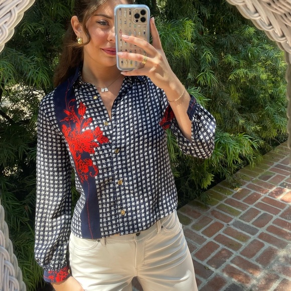 Hsu mei button down blouse - Picture 2 of 6